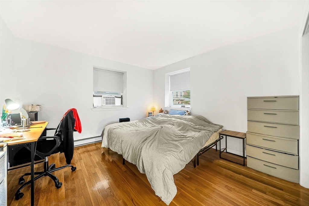 104 Trowbridge St # 4