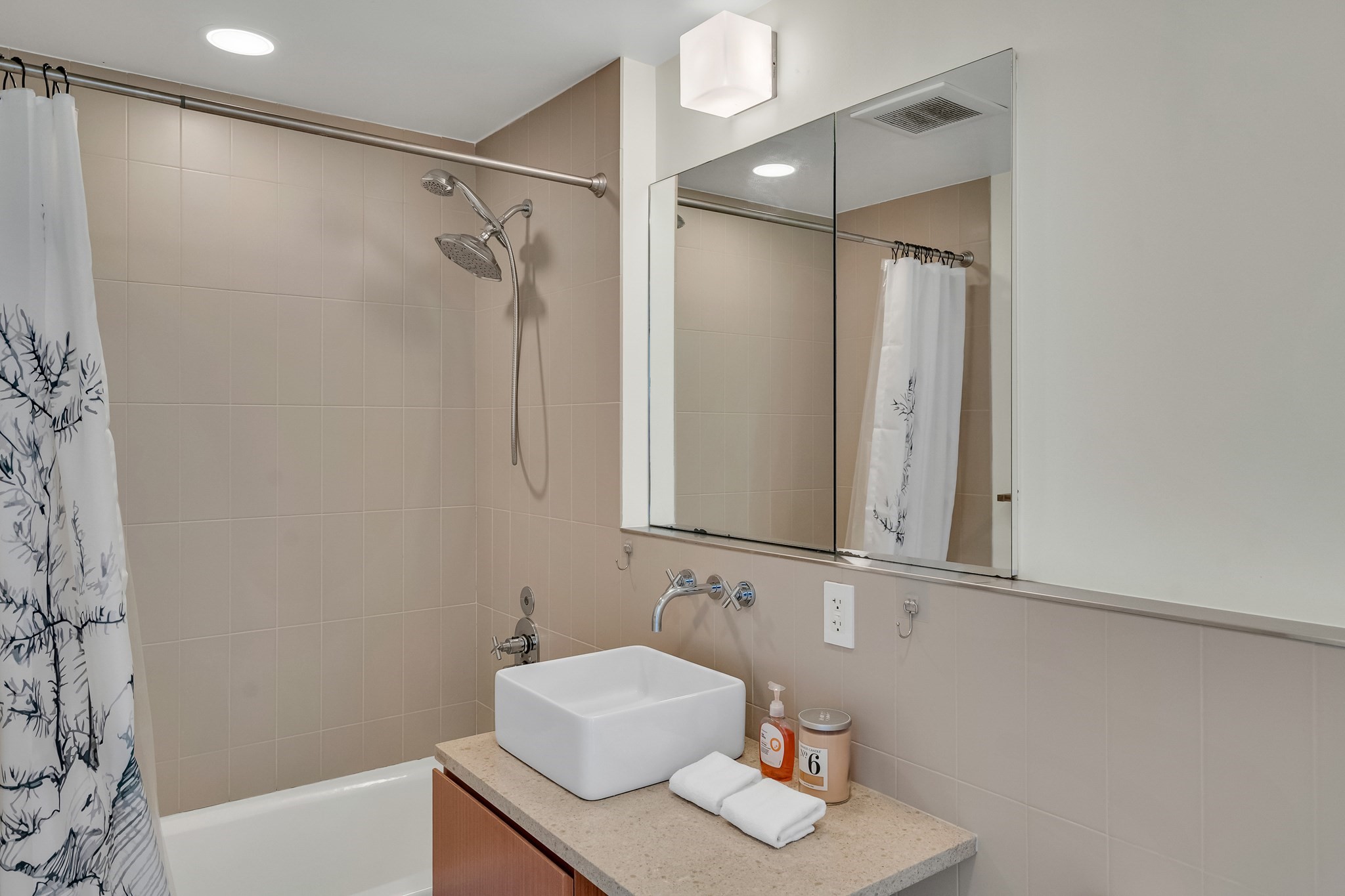 141 Dorchester Ave # 906