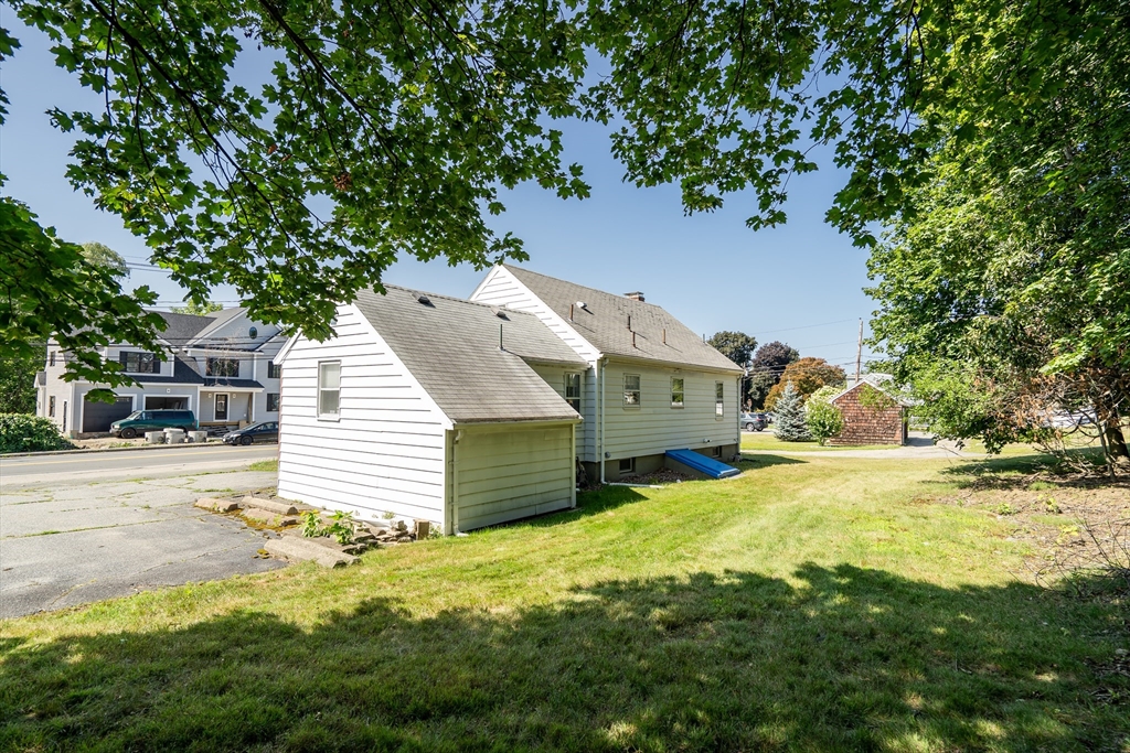 192 Lexington Street