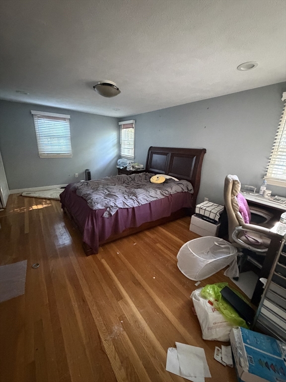 83 Seaver St