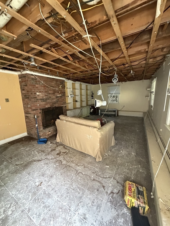 83 Seaver St