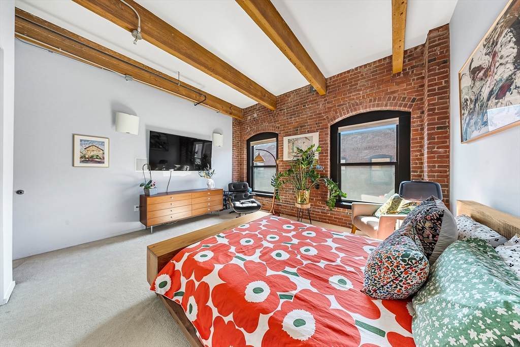 21 Wormwood St # 620