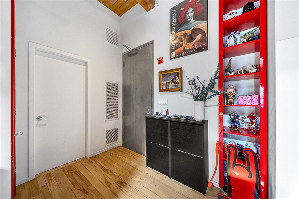 21 Wormwood St # 620