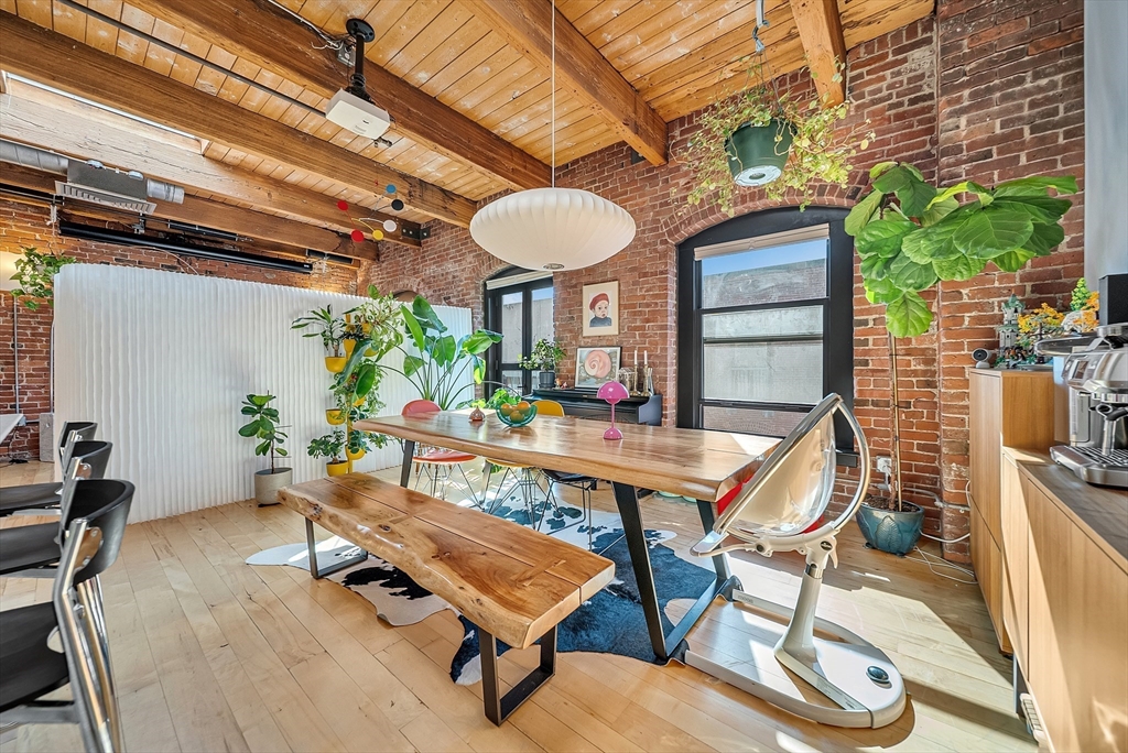 21 Wormwood St # 620