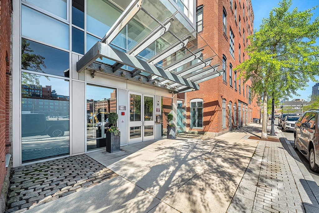 21 Wormwood St # 620
