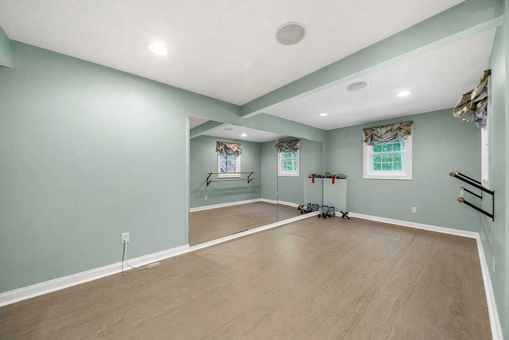 1125 Burroughs Rd