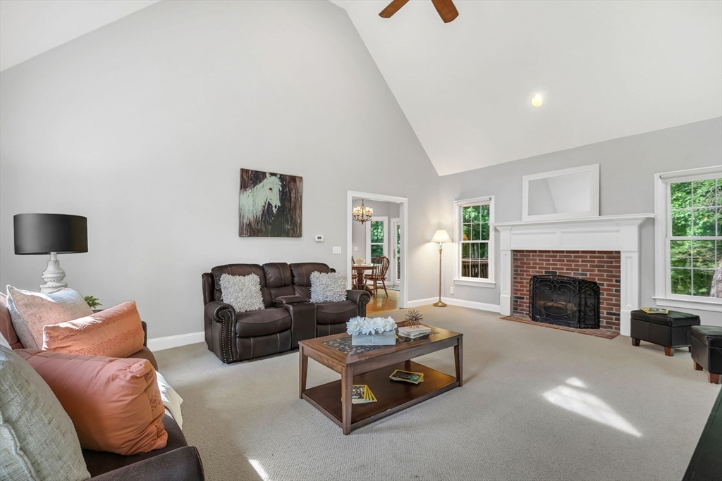 1125 Burroughs Rd