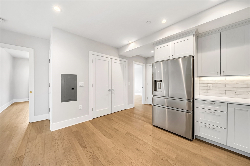 11 Oak Grove Ter # 402
