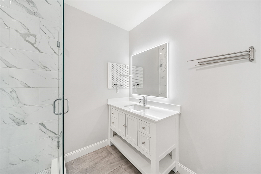 11 Oak Grove Ter # 402