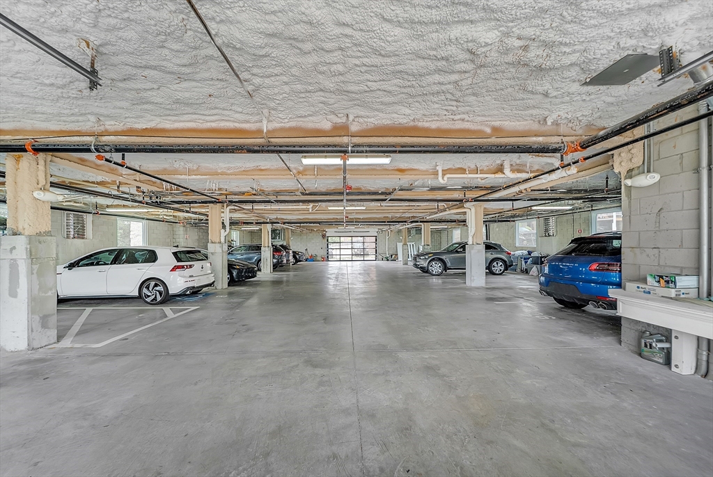 11 Oak Grove Ter # 402