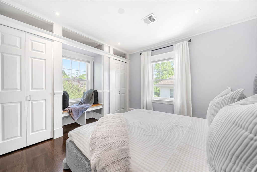 15 Noble St # 15
