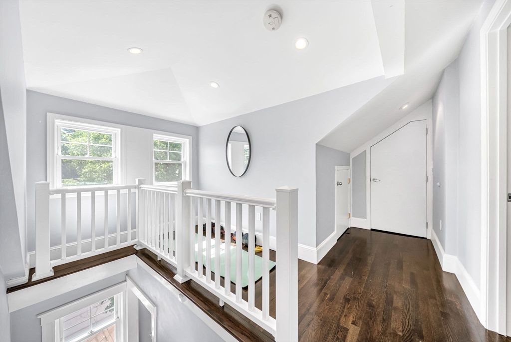 15 Noble St # 15