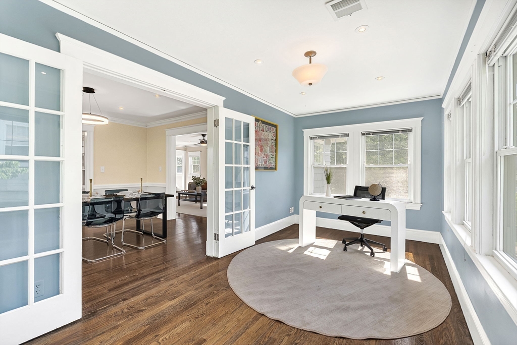 15 Noble St # 15