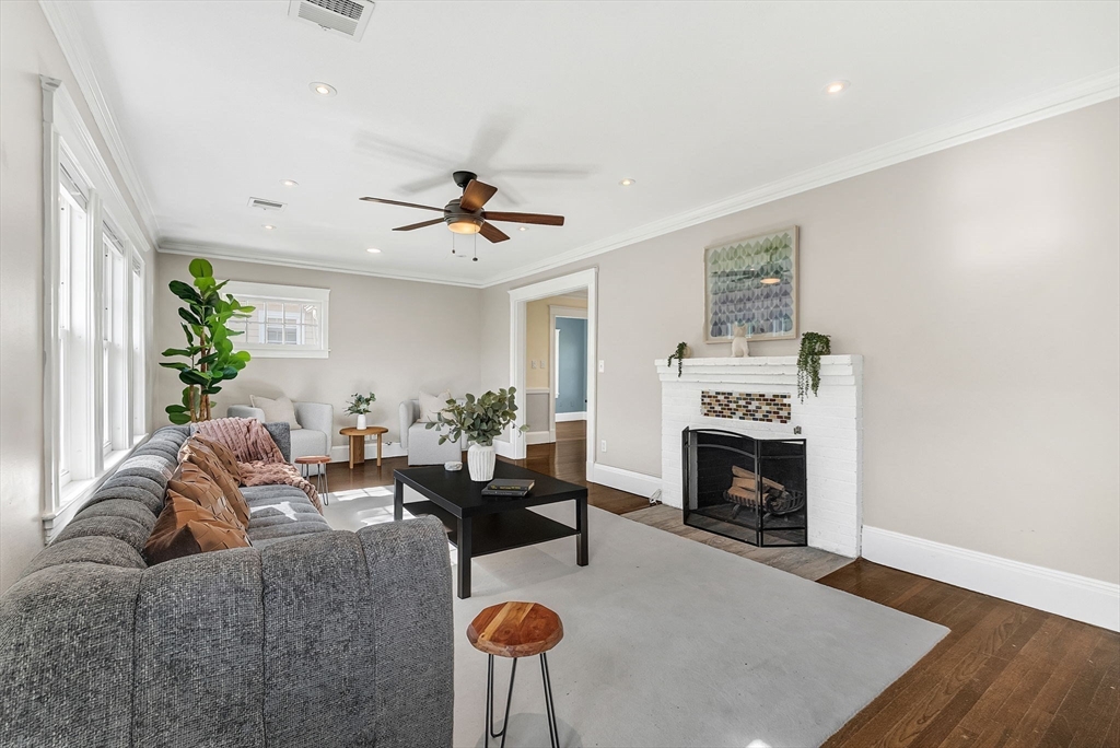15 Noble St # 15