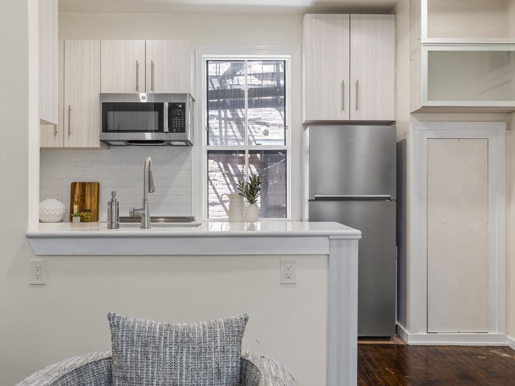 2-A Wellington St # 2