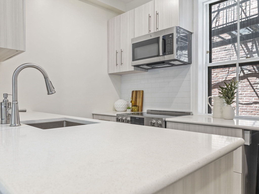 2-A Wellington St # 2