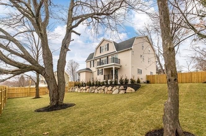 72 Holland St # 72