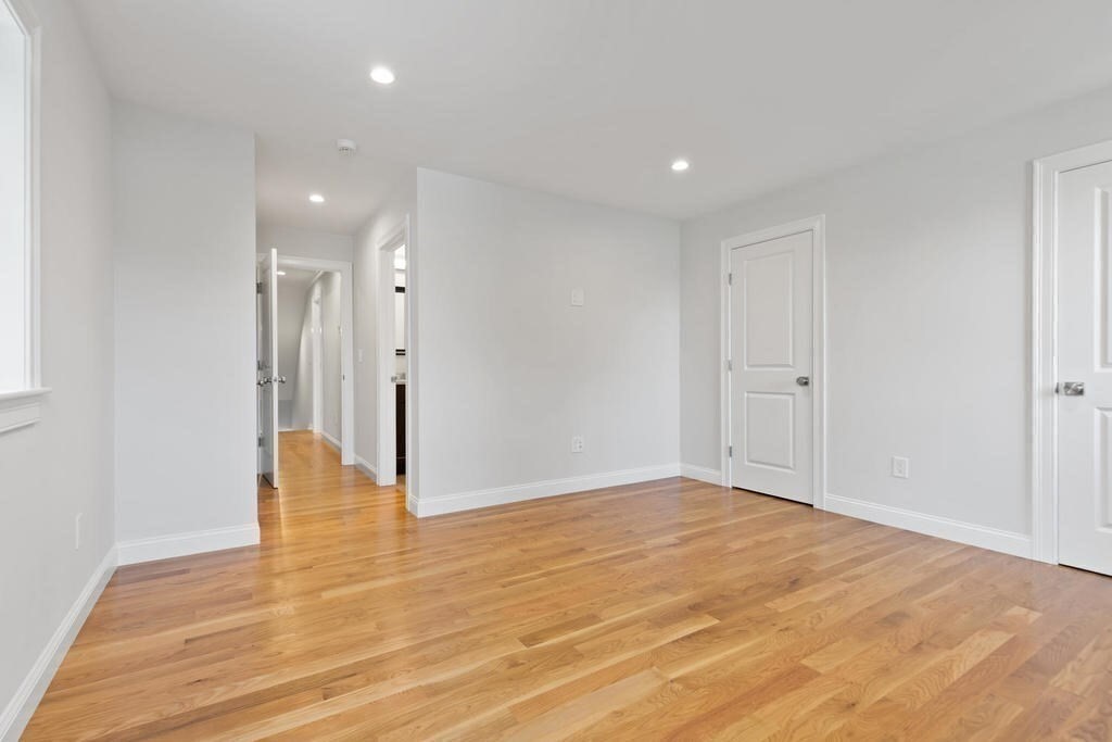 55 Ralph St