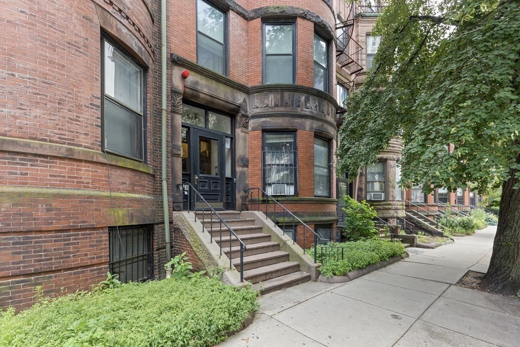 511 Beacon St # 2