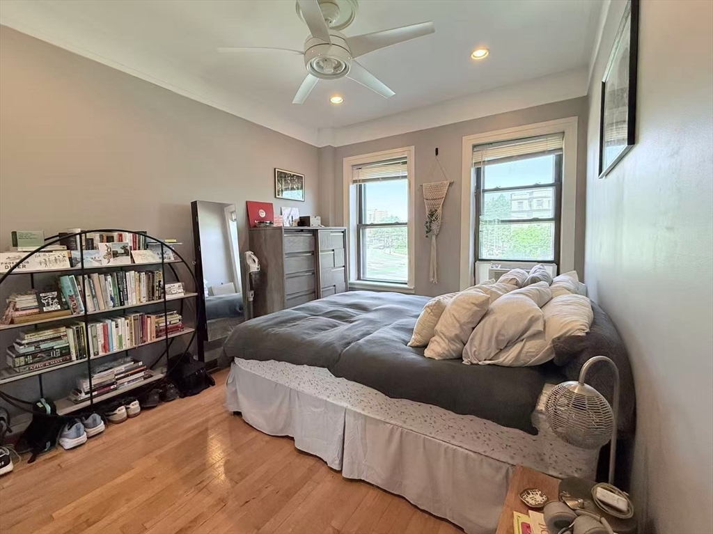 1880 Commonwealth Ave # 5