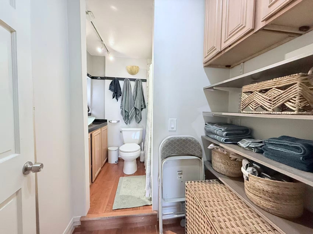 1880 Commonwealth Ave # 5