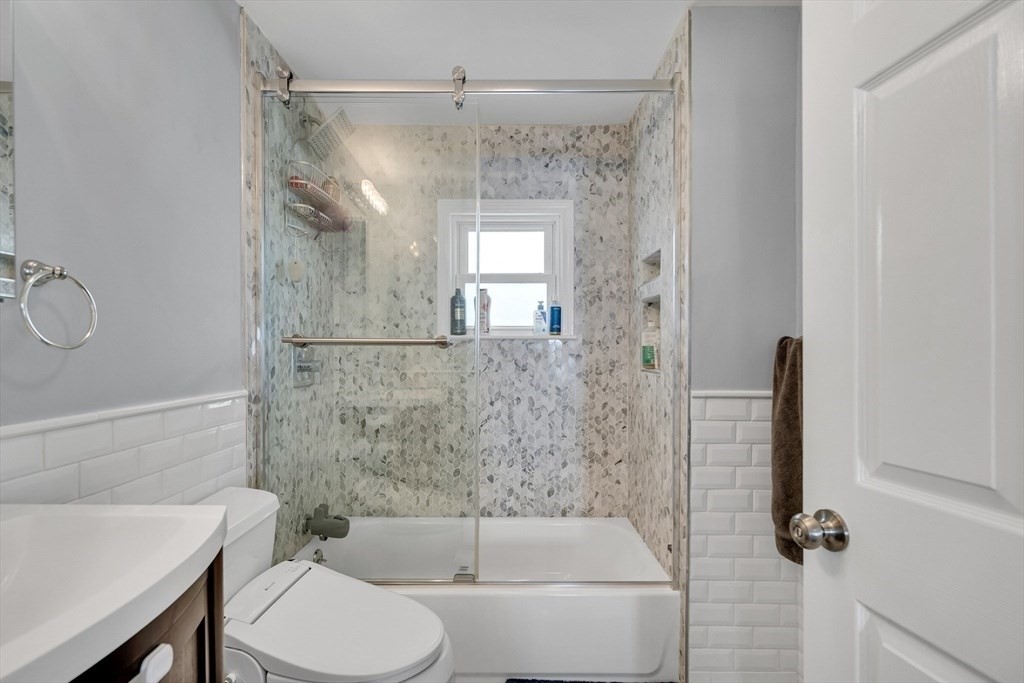 11 Lexington St # 11
