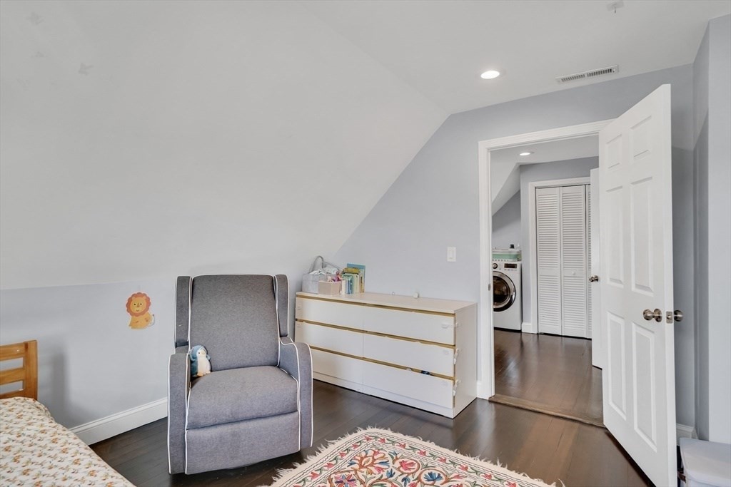 11 Lexington St # 11