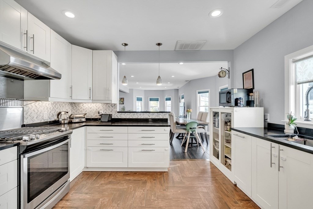 11 Lexington St # 11