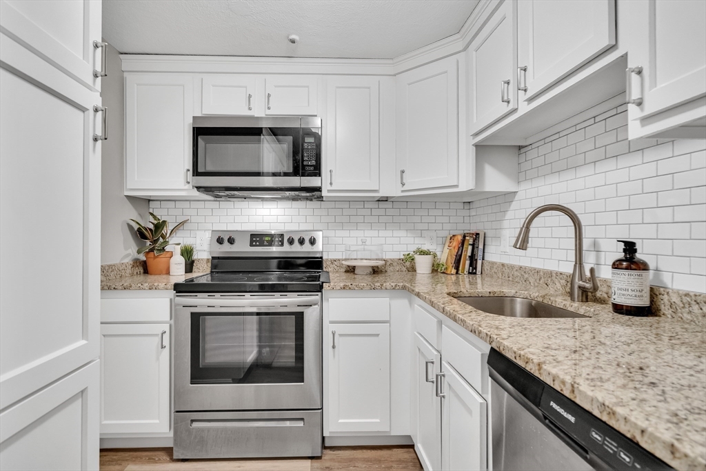 33 Lodgen Court # 1F