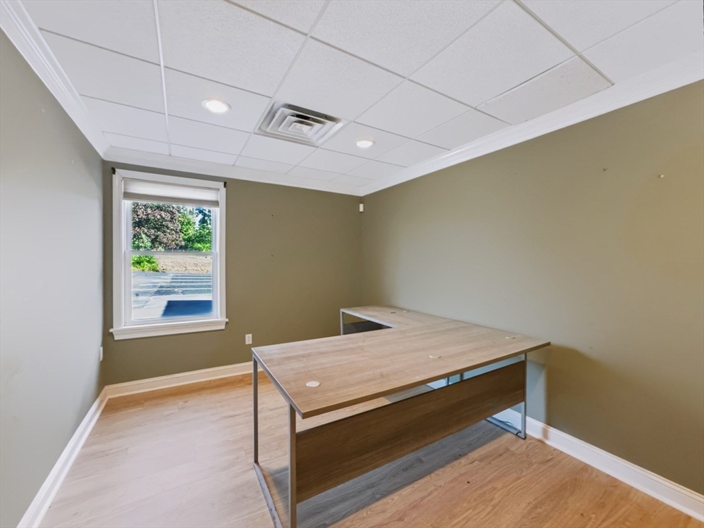 206 Turnpike Rd
