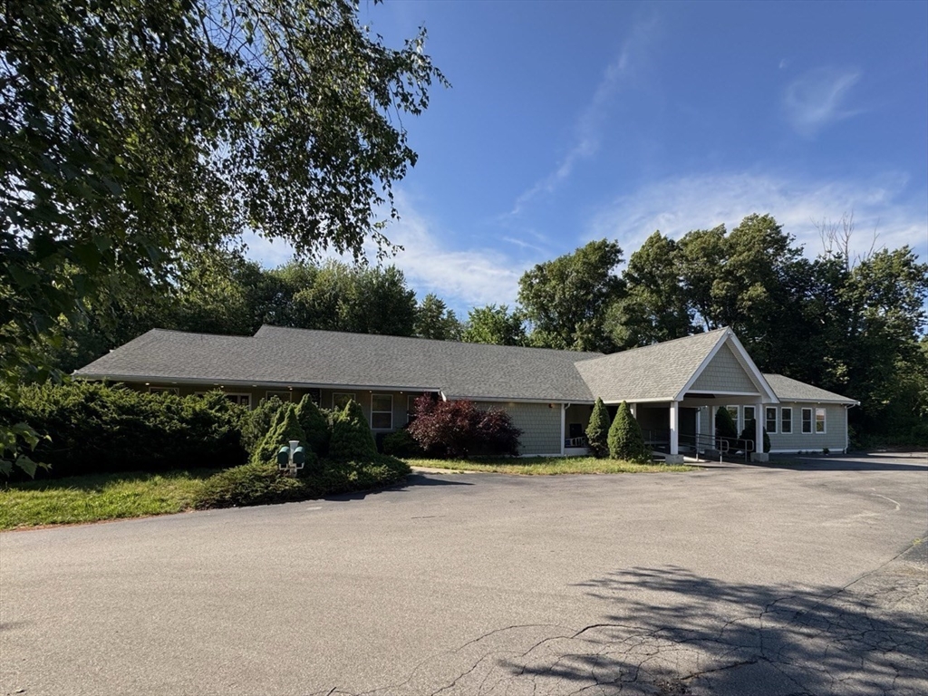 206 Turnpike Rd