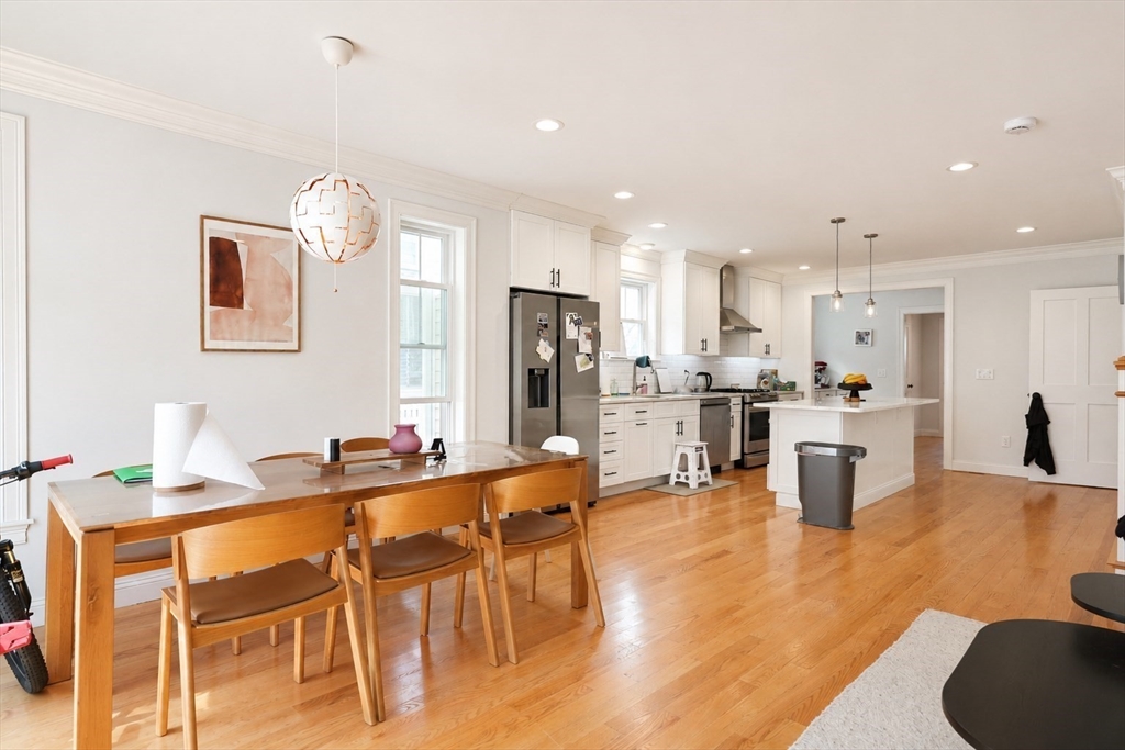 21 Crescent Rd # 21