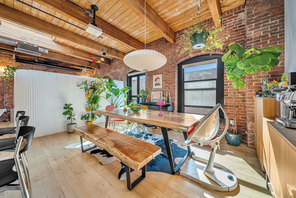 21 Wormwood St # 620