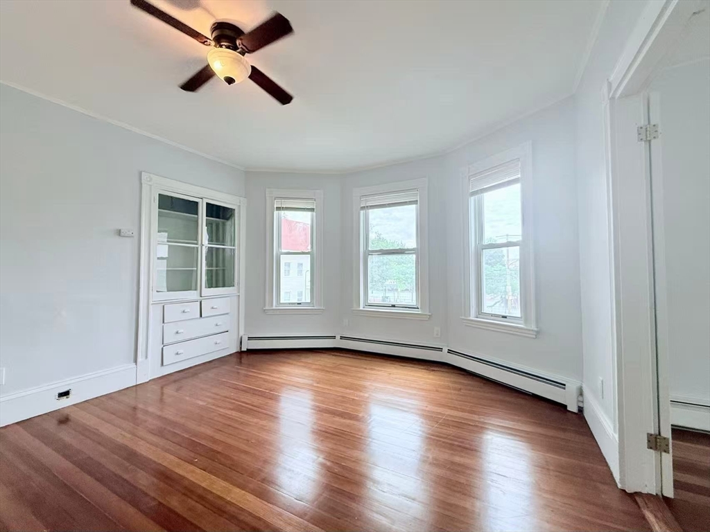 36 Fountain Ave # 2