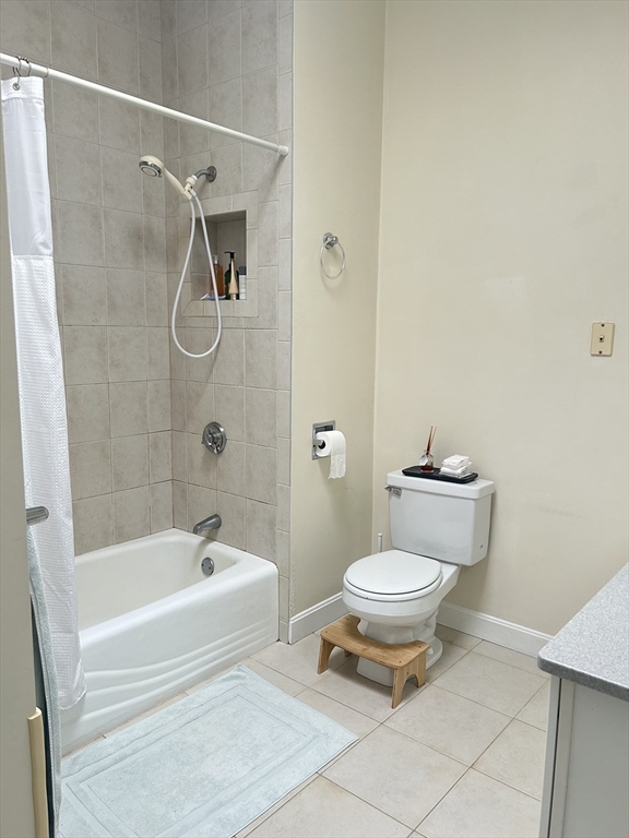 185 High St # 303