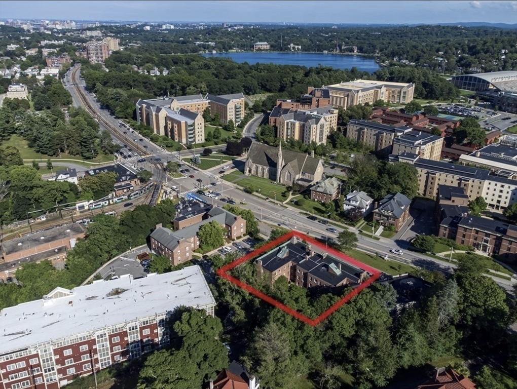 37 Commonwealth Ave # 11
