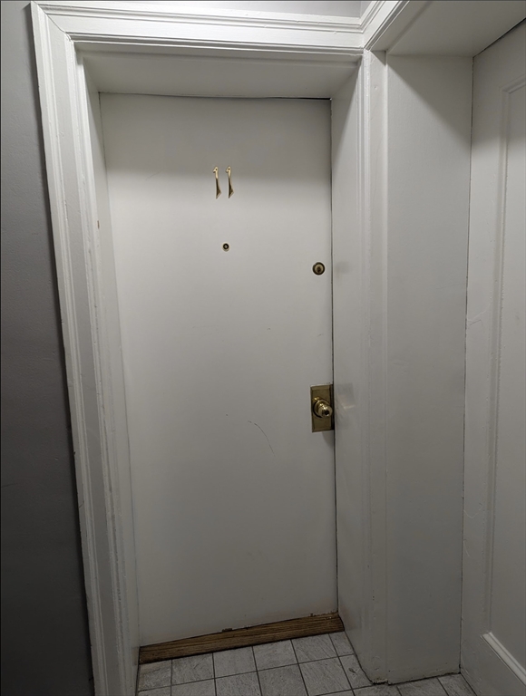 37 Commonwealth Ave # 11