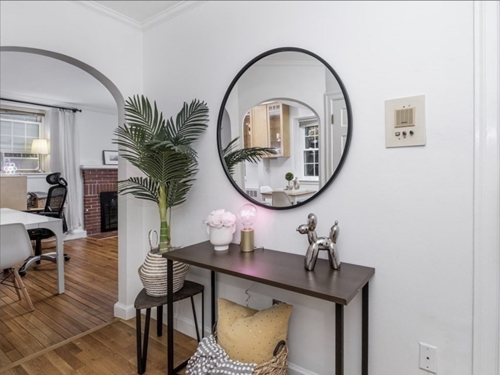 37 Commonwealth Ave # 11