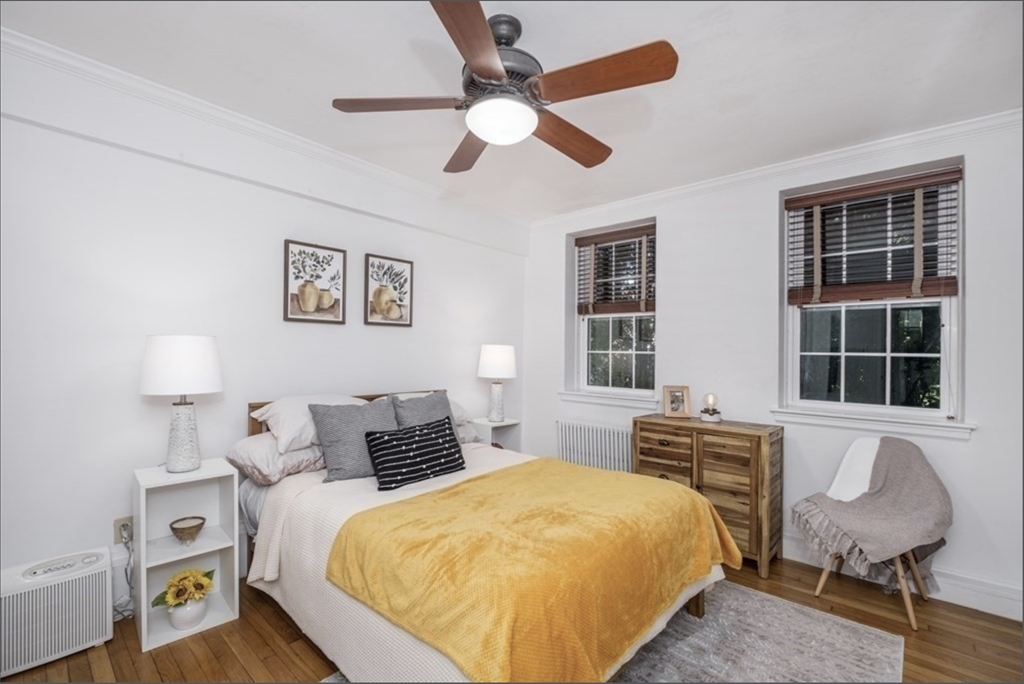 37 Commonwealth Ave # 11