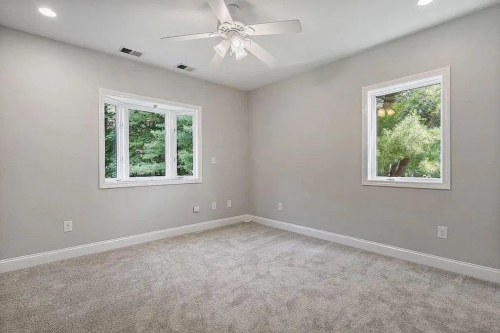 47 Fiske St # 2