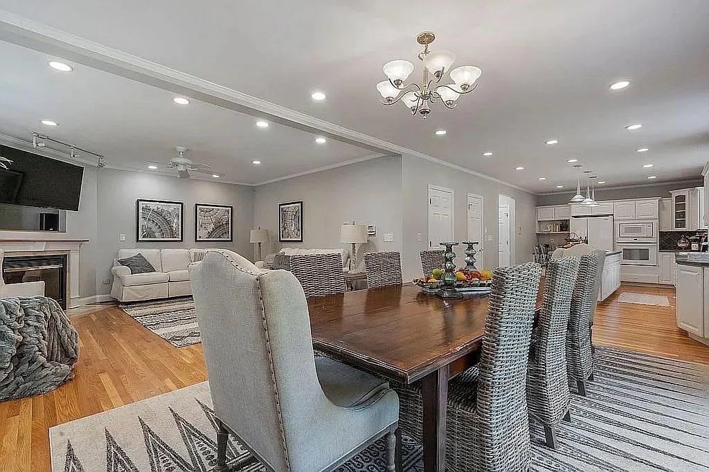 47 Fiske St # 2