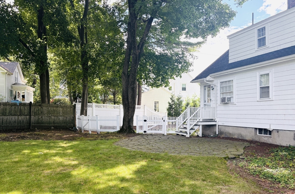 308 Webster St