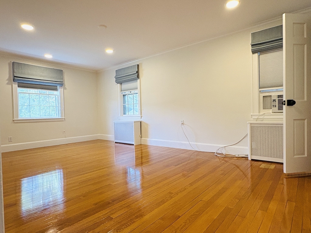 308 Webster St