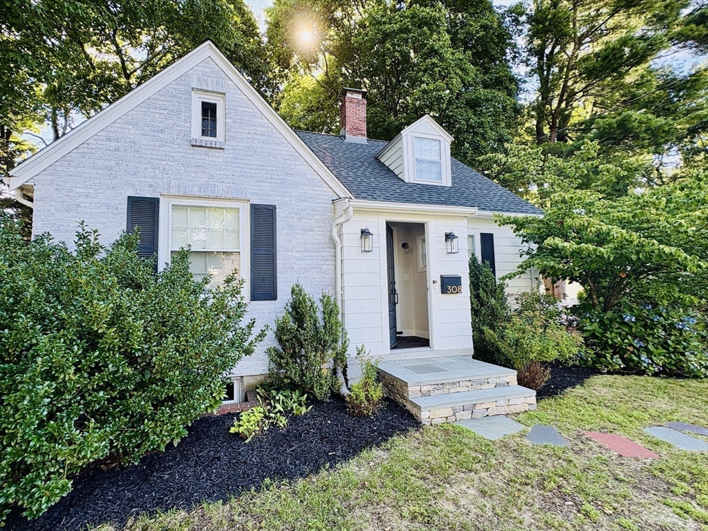 308 Webster St