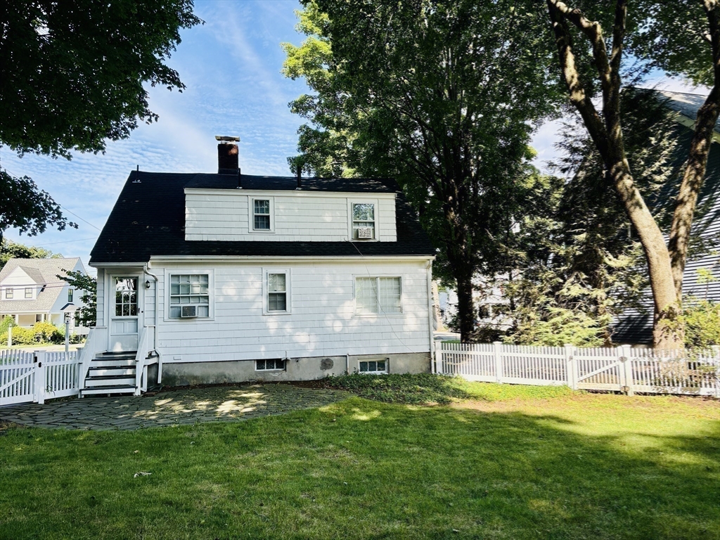 308 Webster St