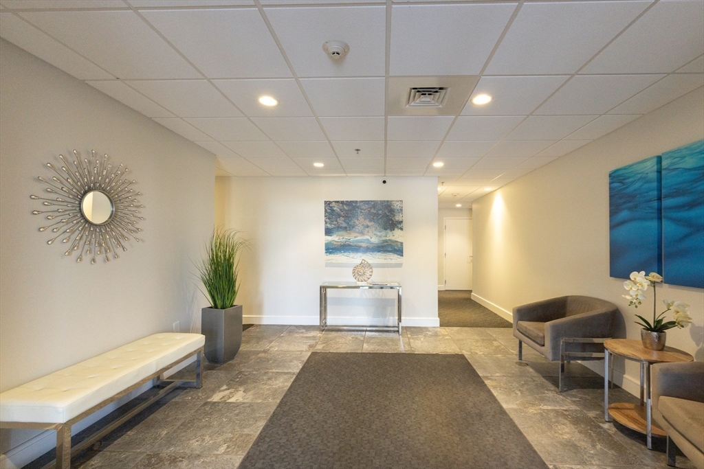 770 Washington Ave # 202