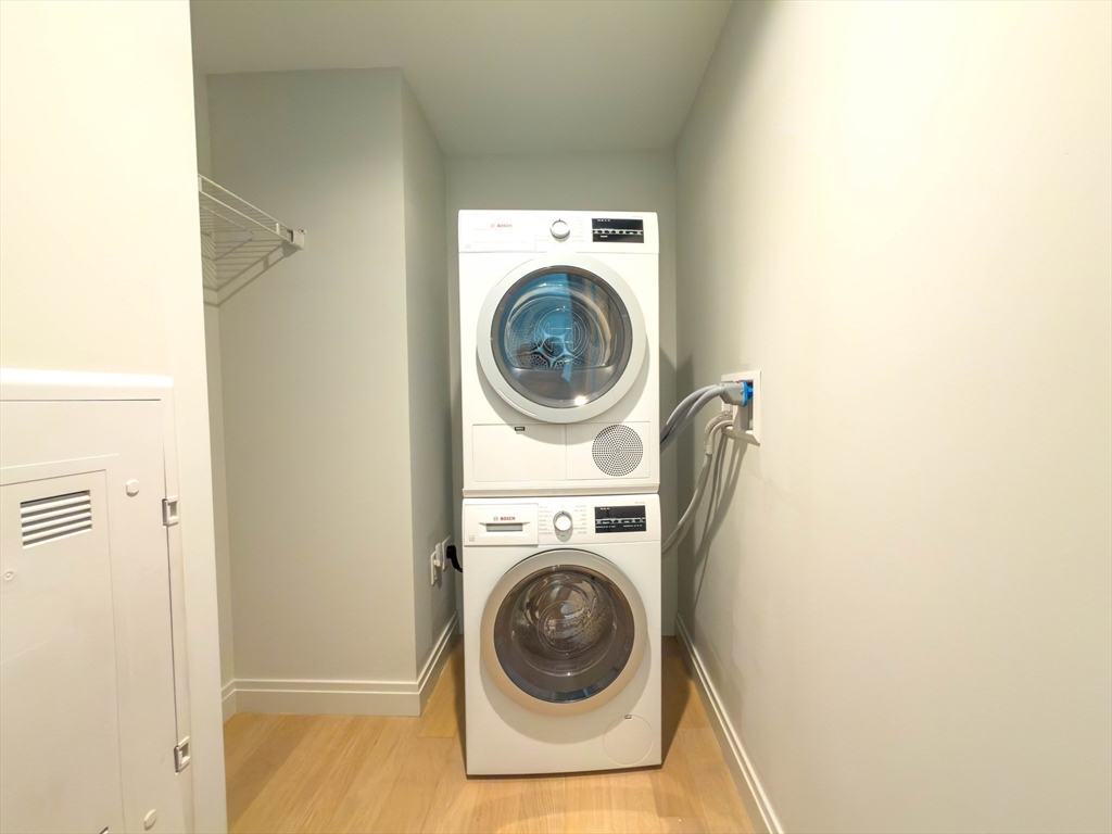 133 Seaport Blvd # 919