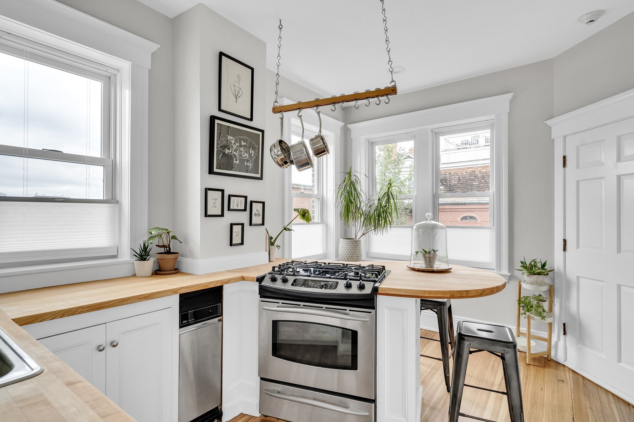 64 Chestnut Street # 4