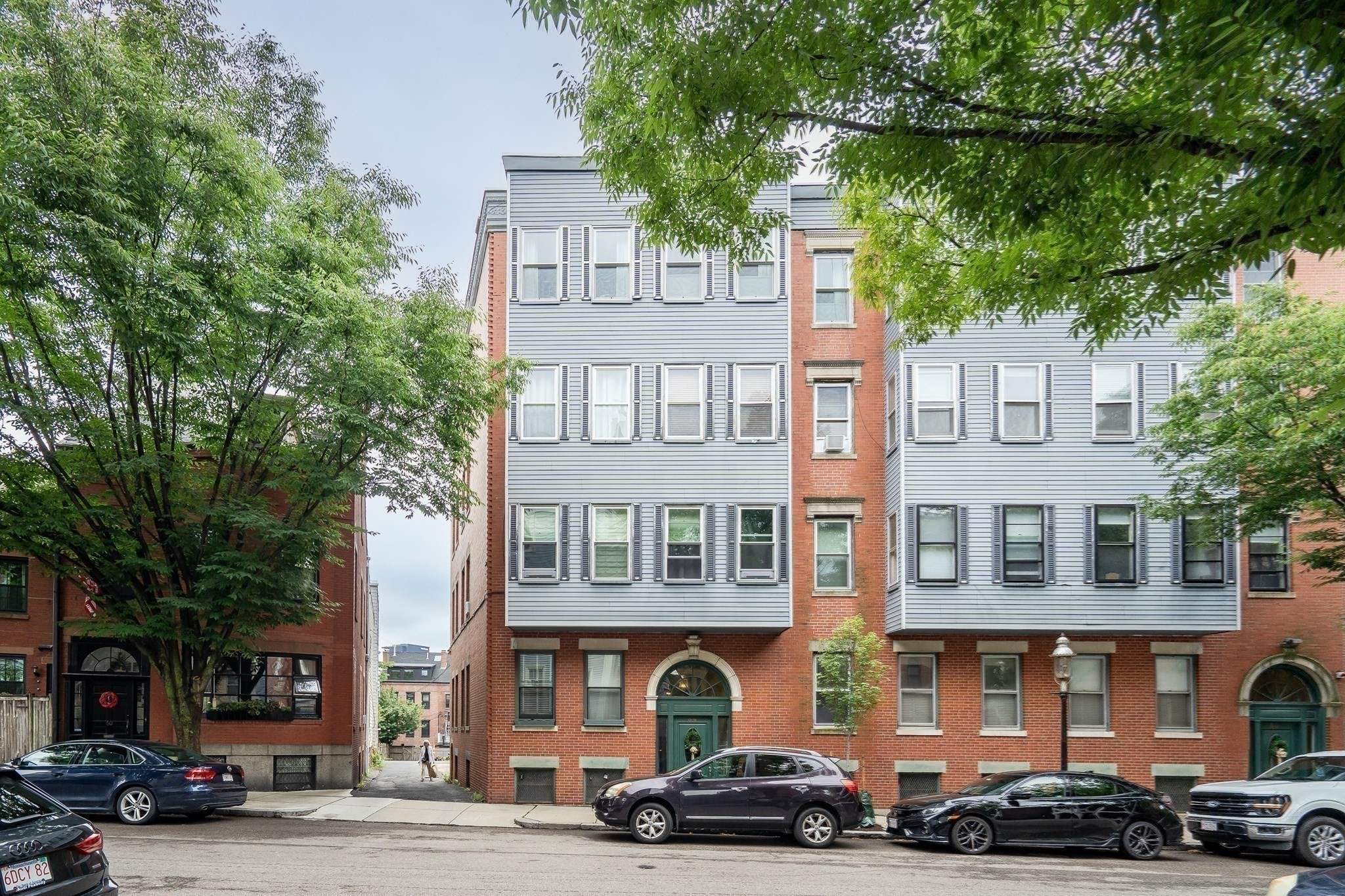 64 Chestnut Street # 4