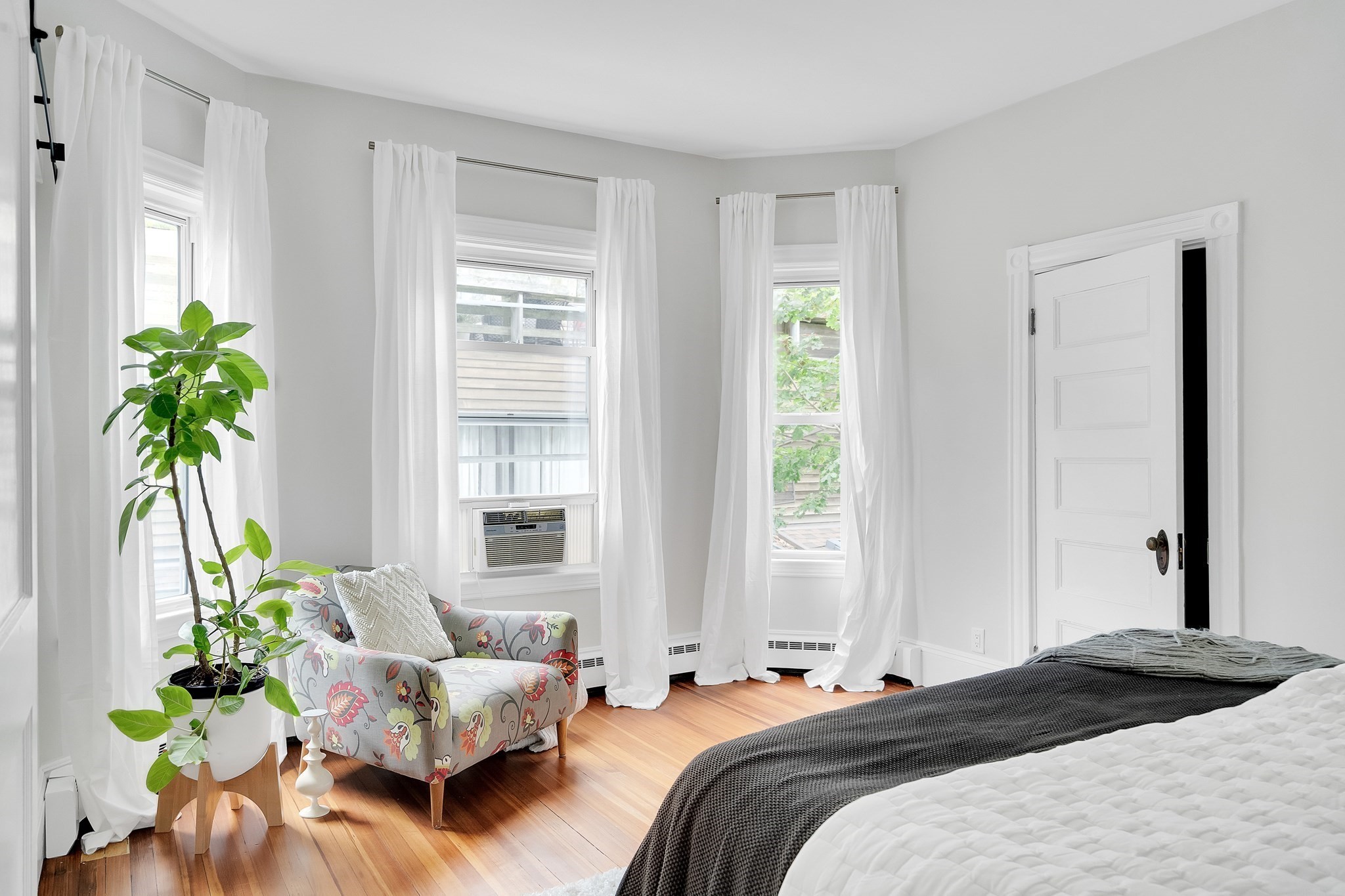 28 Inman Street # 3